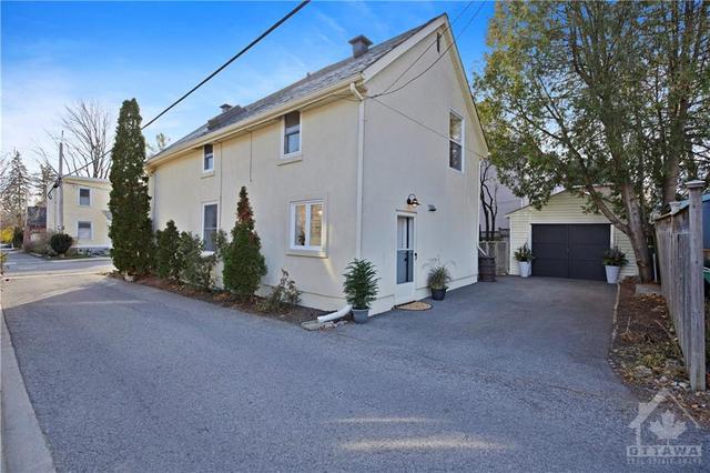 127 Keefer Street, House detached with 3 bedrooms, 2 bathrooms and 3 parking in Ottawa ON | Image 27