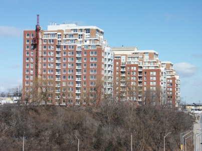 lph 8 - 50 Old Mill Rd, Condo with 2 bedrooms, 3 bathrooms and 2 parking in Oakville ON | Image 1