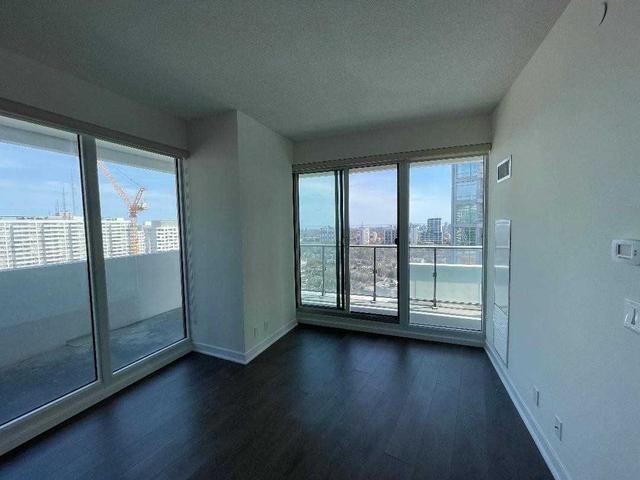 2303 - 2221 Yonge St, Condo with 2 bedrooms, 2 bathrooms and 1 parking in Toronto ON | Image 6