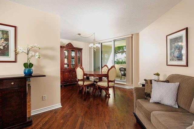104 - 95 La Rose Ave, Condo with 2 bedrooms, 2 bathrooms and 1 parking in Toronto ON | Image 3