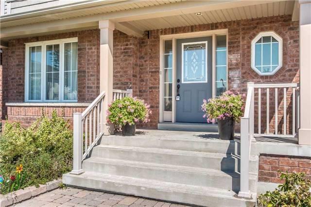 104 Northern Dancer Dr, House detached with 4 bedrooms, 5 bathrooms and 2 parking in Oshawa ON | Image 2