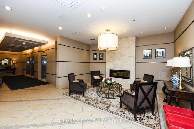1010 - 9 George St N, Condo with 2 bedrooms, 2 bathrooms and 1 parking in Brampton ON | Image 16