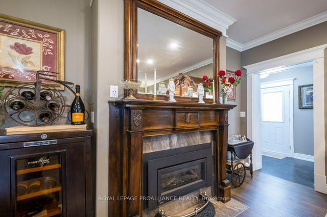 81 Henry St, House detached with 4 bedrooms, 6 bathrooms and 6 parking in Quinte West ON | Image 39