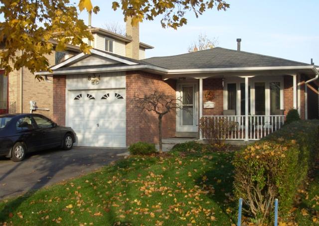 834 Coulson Ave, House attached with 3 bedrooms, 2 bathrooms and null parking in Milton ON | Image 1