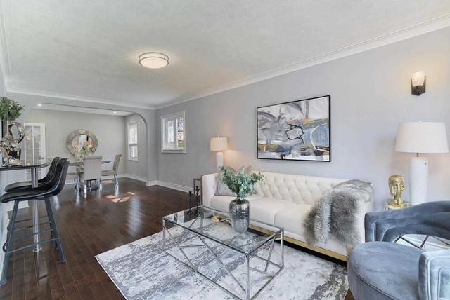 30 Castille Ave, House detached with 4 bedrooms, 3 bathrooms and 6 parking in Toronto ON | Image 38