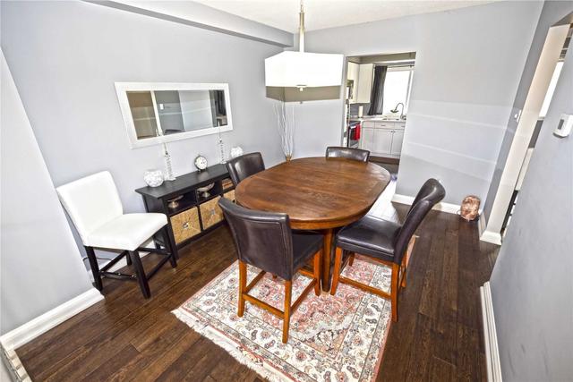 104 Poplar Cres, Townhouse with 3 bedrooms, 2 bathrooms and 3 parking in Aurora ON | Image 21