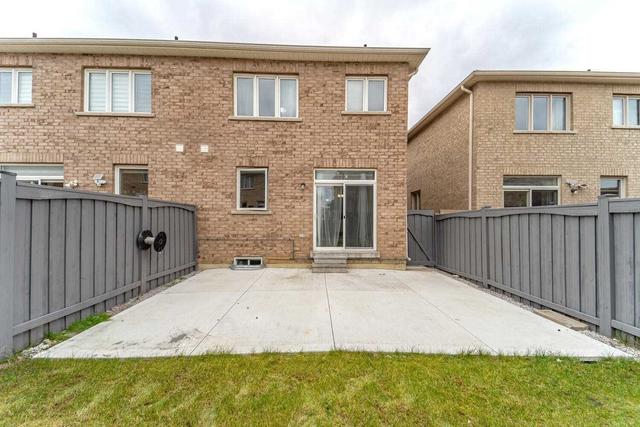 15 Needletree Dr, House semidetached with 4 bedrooms, 4 bathrooms and 4 parking in Brampton ON | Image 25