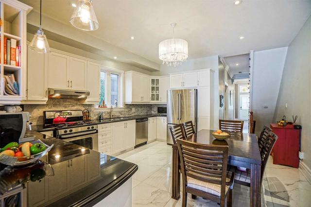 67 Major St, House semidetached with 4 bedrooms, 3 bathrooms and 2 parking in Toronto ON | Image 3