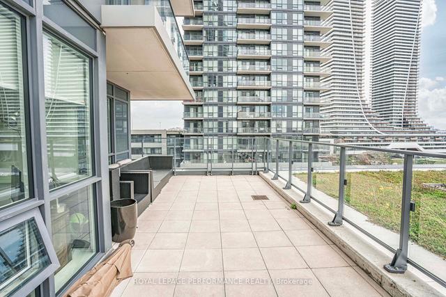 901 - 2212 Lake Shore Blvd W, Condo with 2 bedrooms, 2 bathrooms and 1 parking in Toronto ON | Image 15