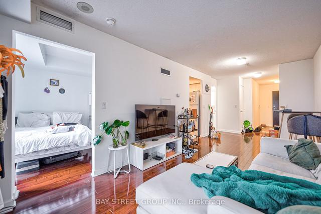 2016 - 8 Park Rd, Condo with 1 bedrooms, 1 bathrooms and 0 parking in Toronto ON | Image 9