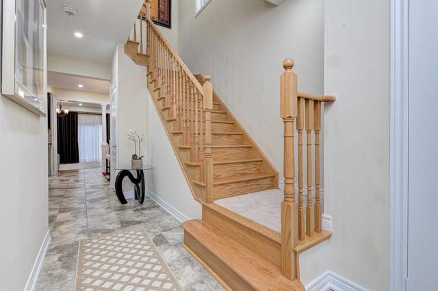 85 Banbridge Cres, House semidetached with 4 bedrooms, 4 bathrooms and 4 parking in Brampton ON | Image 36