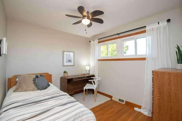 (upper) - 438 East 36th St, House detached with 3 bedrooms, 1 bathrooms and 4 parking in Hamilton ON | Image 2