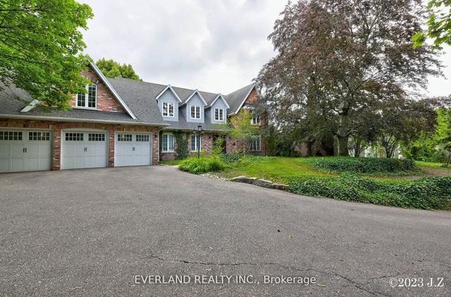 1309 Royal York Rd, House detached with 4 bedrooms, 5 bathrooms and 9 parking in Toronto ON | Image 12