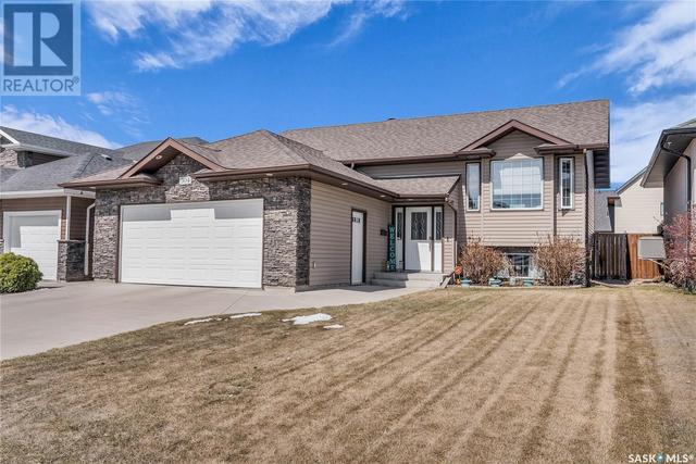 304 Nicklaus Drive, House detached with 4 bedrooms, 3 bathrooms and null parking in Warman SK | Image 2