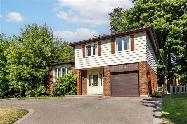 2119 Dunedin Road Road, House detached with 4 bedrooms, 2 bathrooms and 6 parking in Oakville ON | Image 1