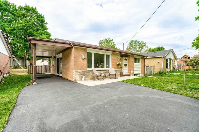 19 Hadrina St, House detached with 2 bedrooms, 1 bathrooms and 5 parking in Brampton ON | Image 12