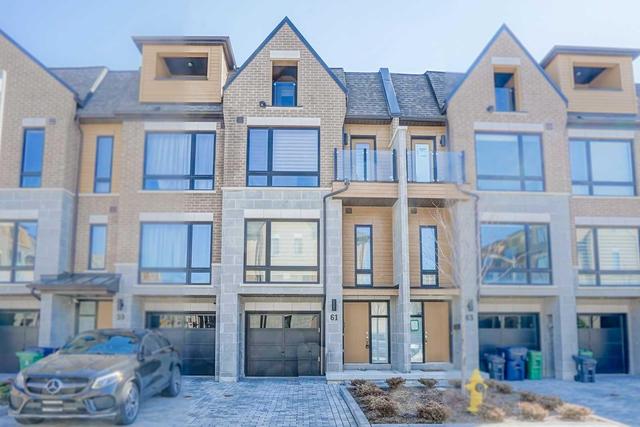 61 Kenneth Wood Cres, House attached with 4 bedrooms, 4 bathrooms and 1 parking in Toronto ON | Image 1