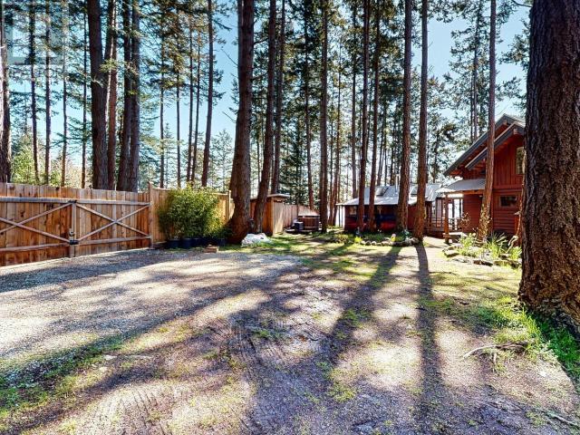 1147 Sunset Trail, House detached with 3 bedrooms, 2 bathrooms and null parking in Powell River A BC | Image 24