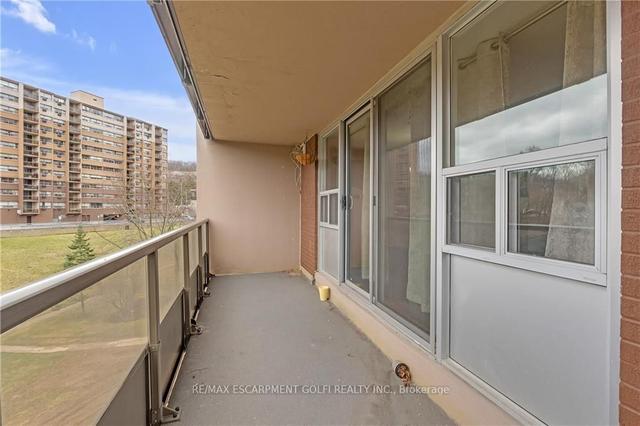 402 - 1966 Main St W, Condo with 3 bedrooms, 2 bathrooms and 1 parking in Hamilton ON | Image 25