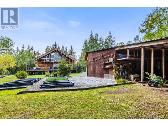 1475 Bowron Road, House detached with 4 bedrooms, 3 bathrooms and null parking in Fraser Fort George D BC | Image 39