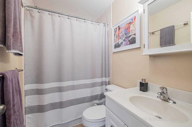 1 - 3814a Bloor St W, Condo with 3 bedrooms, 1 bathrooms and 2 parking in Toronto ON | Image 5
