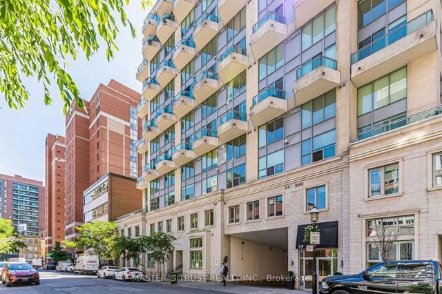 th 102 - 77 Lombard St, Townhouse with 2 bedrooms, 3 bathrooms and 1 parking in Toronto ON | Image 1