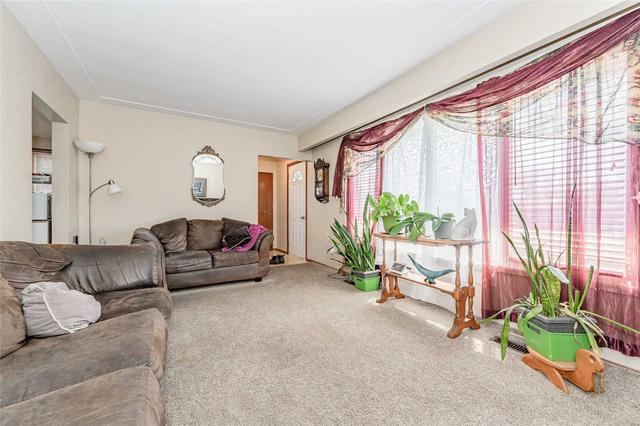 33 Kenwood Cres, House detached with 3 bedrooms, 2 bathrooms and 4 parking in Guelph ON | Image 26