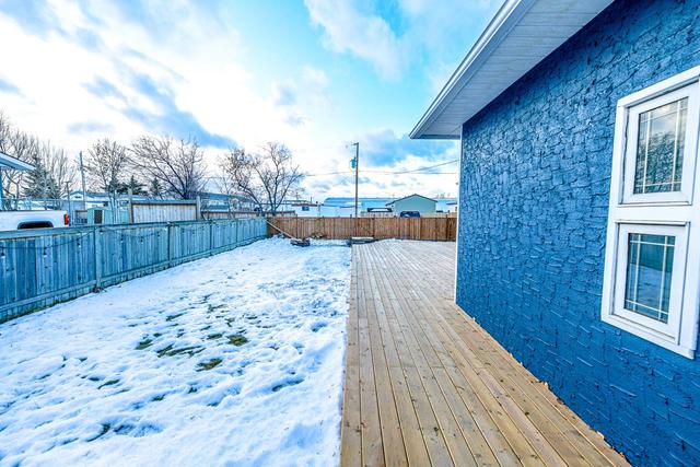 4520 50 Street, House detached with 3 bedrooms, 2 bathrooms and 5 parking in Saddle Hills County AB | Image 38