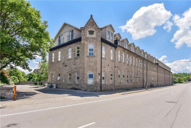 109 - 25 Concession Street, House attached with 1 bedrooms, 1 bathrooms and null parking in Cambridge ON | Image 2