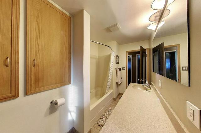 5157 10 Avenue, House detached with 4 bedrooms, 2 bathrooms and 3 parking in Edson AB | Image 14
