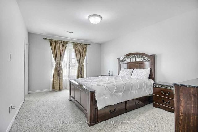 23 Morris Crt, House detached with 9 bedrooms, 8 bathrooms and 13 parking in Brampton ON | Image 20