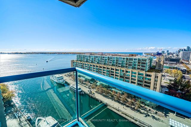 1909 - 77 Harbour Sq, Condo with 1 bedrooms, 1 bathrooms and 1 parking in Toronto ON | Image 11