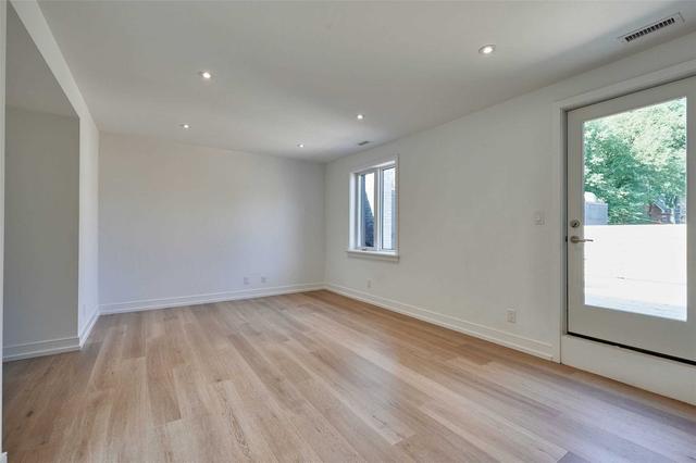 upper - 2476 Yonge St, Condo with 3 bedrooms, 1 bathrooms and 0 parking in Toronto ON | Image 4