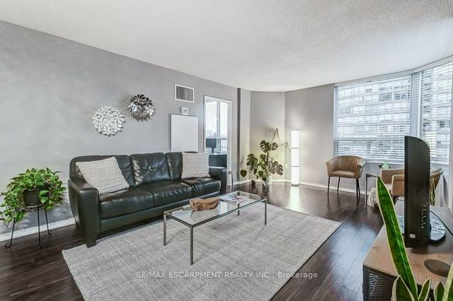 501 - 1270 Maple Crossing Blvd, Condo with 2 bedrooms, 2 bathrooms and 1 parking in Burlington ON | Image 5