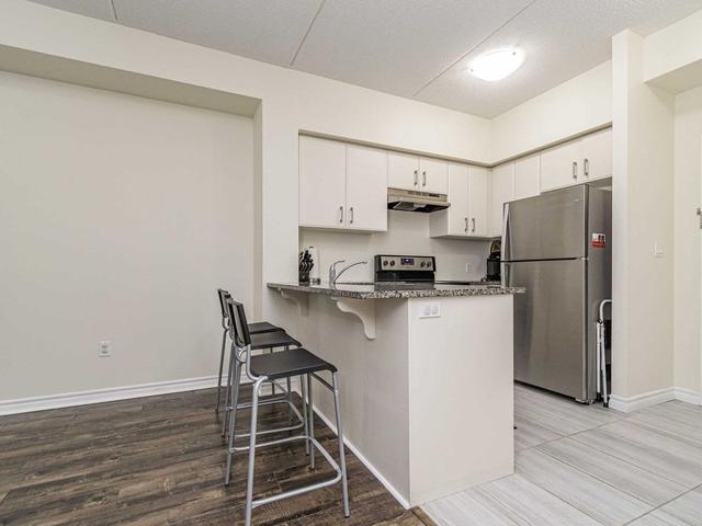 211 - 620 Sauve St, Condo with 2 bedrooms, 2 bathrooms and 1 parking in Milton ON | Image 10
