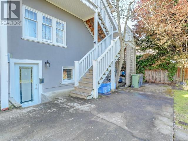 62 Cambridge St, House detached with 7 bedrooms, 4 bathrooms and 3 parking in Victoria BC | Image 51
