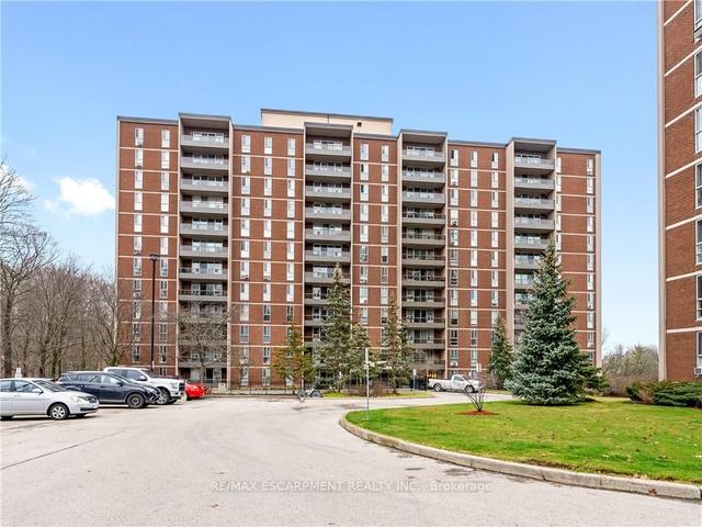 302 - 1968 Main St W, Condo with 2 bedrooms, 2 bathrooms and 1 parking in Hamilton ON | Image 1