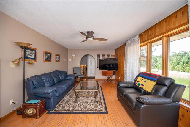 17895 60 Highway, House detached with 3 bedrooms, 2 bathrooms and 10 parking in Madawaska Valley ON | Image 25