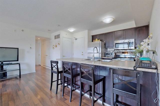 10 - 125 Isaac Devins Blvd, Townhouse with 2 bedrooms, 1 bathrooms and 1 parking in Toronto ON | Image 23