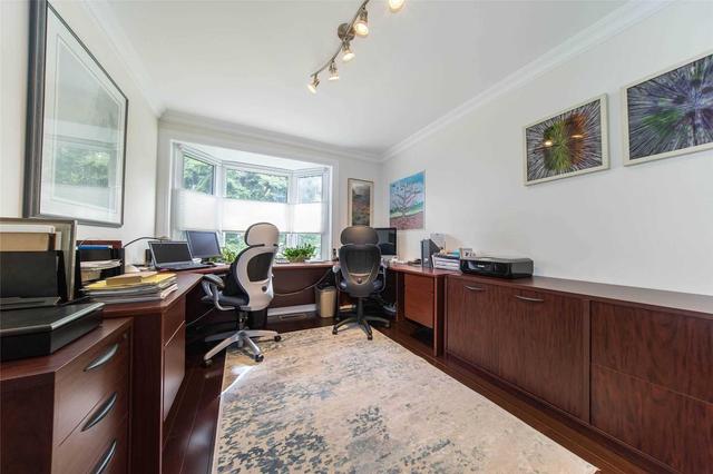 170 Brookbanks Dr, House detached with 3 bedrooms, 5 bathrooms and 6 parking in Toronto ON | Image 12