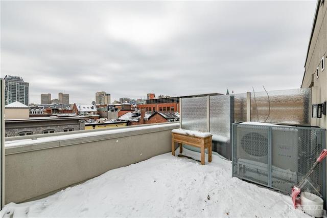 23 - 202 St Patrick Street, Condo with 2 bedrooms, 1 bathrooms and 1 parking in Ottawa ON | Image 19