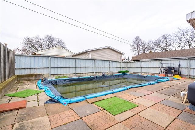 14 Helga Court, House detached with 3 bedrooms, 2 bathrooms and 4 parking in Hamilton ON | Image 39