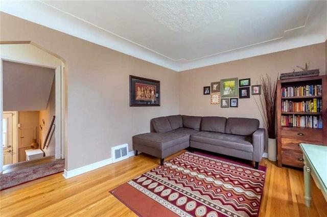 37 East 41st St, House detached with 3 bedrooms, 1 bathrooms and 3 parking in Hamilton ON | Image 37