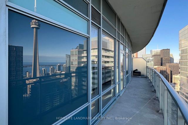 4310 - 21 Widmer St, Condo with 3 bedrooms, 2 bathrooms and 2 parking in Toronto ON | Image 19
