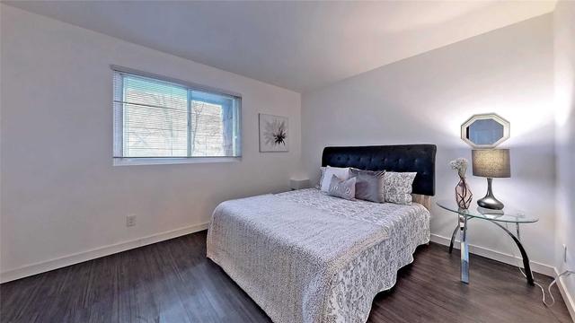 63 - 10 Rodda Blvd, Townhouse with 3 bedrooms, 2 bathrooms and 2 parking in Toronto ON | Image 15