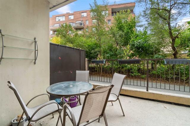 102 - 22 Shallmar Blvd, Condo with 2 bedrooms, 2 bathrooms and 1 parking in Toronto ON | Image 29