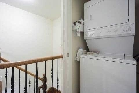 10038 Keele St, House attached with 3 bedrooms, 3 bathrooms and 4 parking in Vaughan ON | Image 12