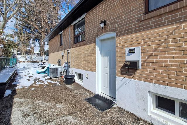 207 Septonne Ave, House semidetached with 3 bedrooms, 3 bathrooms and 4 parking in Newmarket ON | Image 30