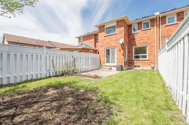 69 Silverdart Cres, House attached with 3 bedrooms, 3 bathrooms and 3 parking in Richmond Hill ON | Image 35