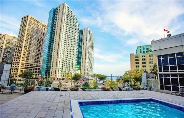 1001 - 218 Queens Quay W, Condo with 2 bedrooms, 2 bathrooms and 1 parking in Toronto ON | Image 15